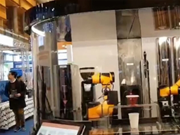 硅步机器人-双臂咖啡机器人-CJJ